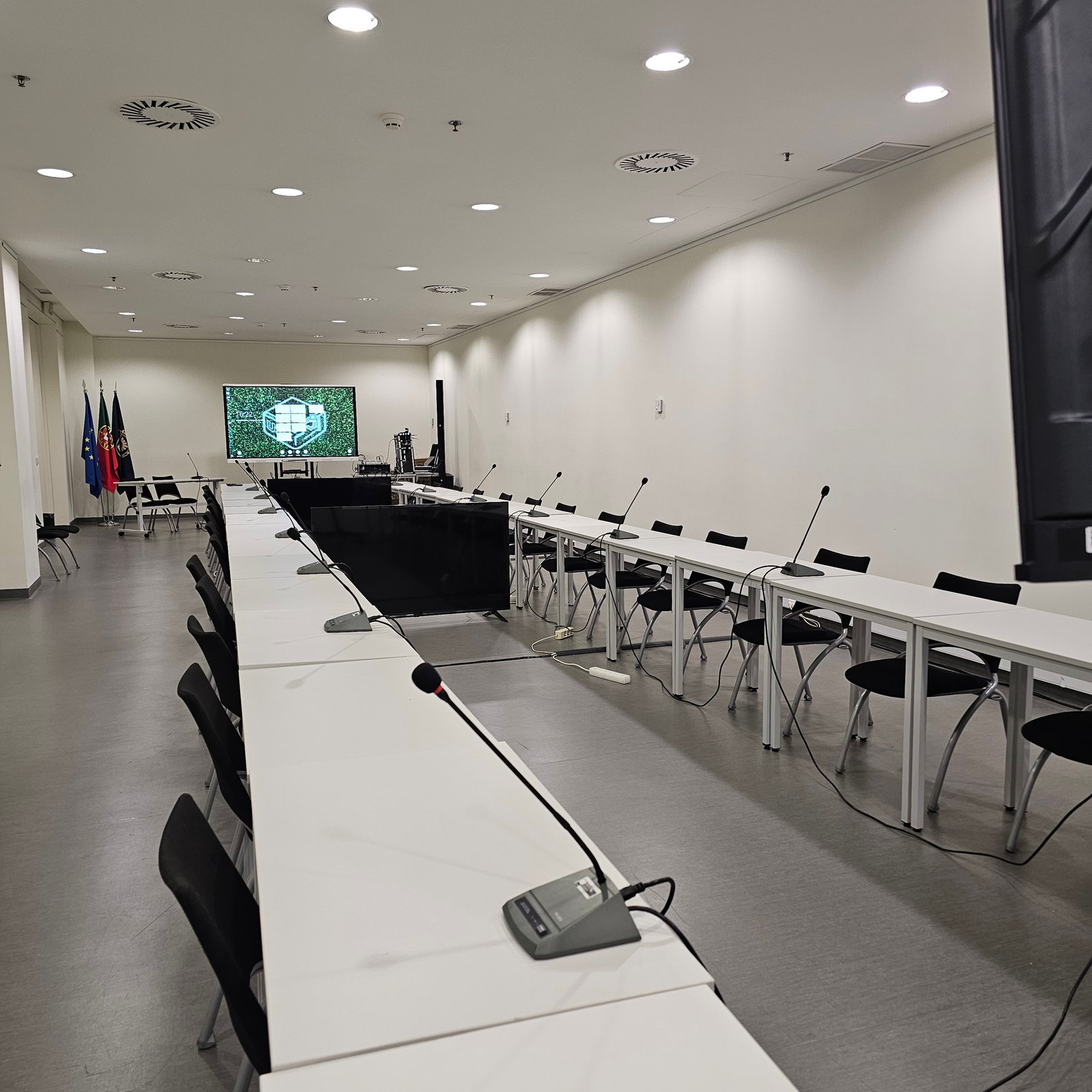 Encontro ibérico de sindicatos de polícia — Interpretação simultânea remota — Turnip Portugal