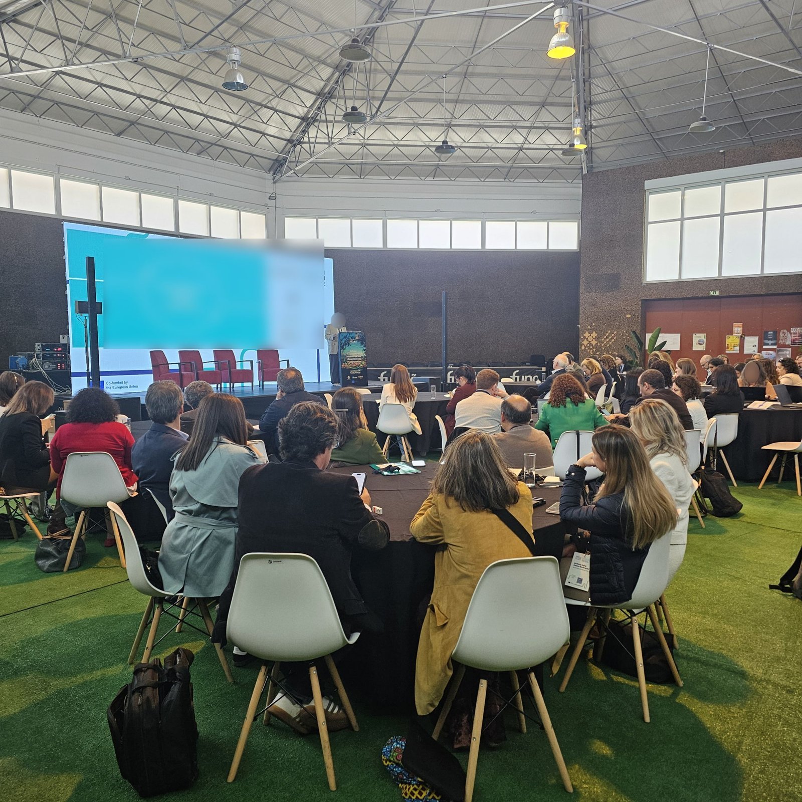 Enhancing intermunicipal cooperation for Sustainable Urban Development – Equipamento de luz, áudio, vídeo e interpretação remota em 4 salas — imagem 36
